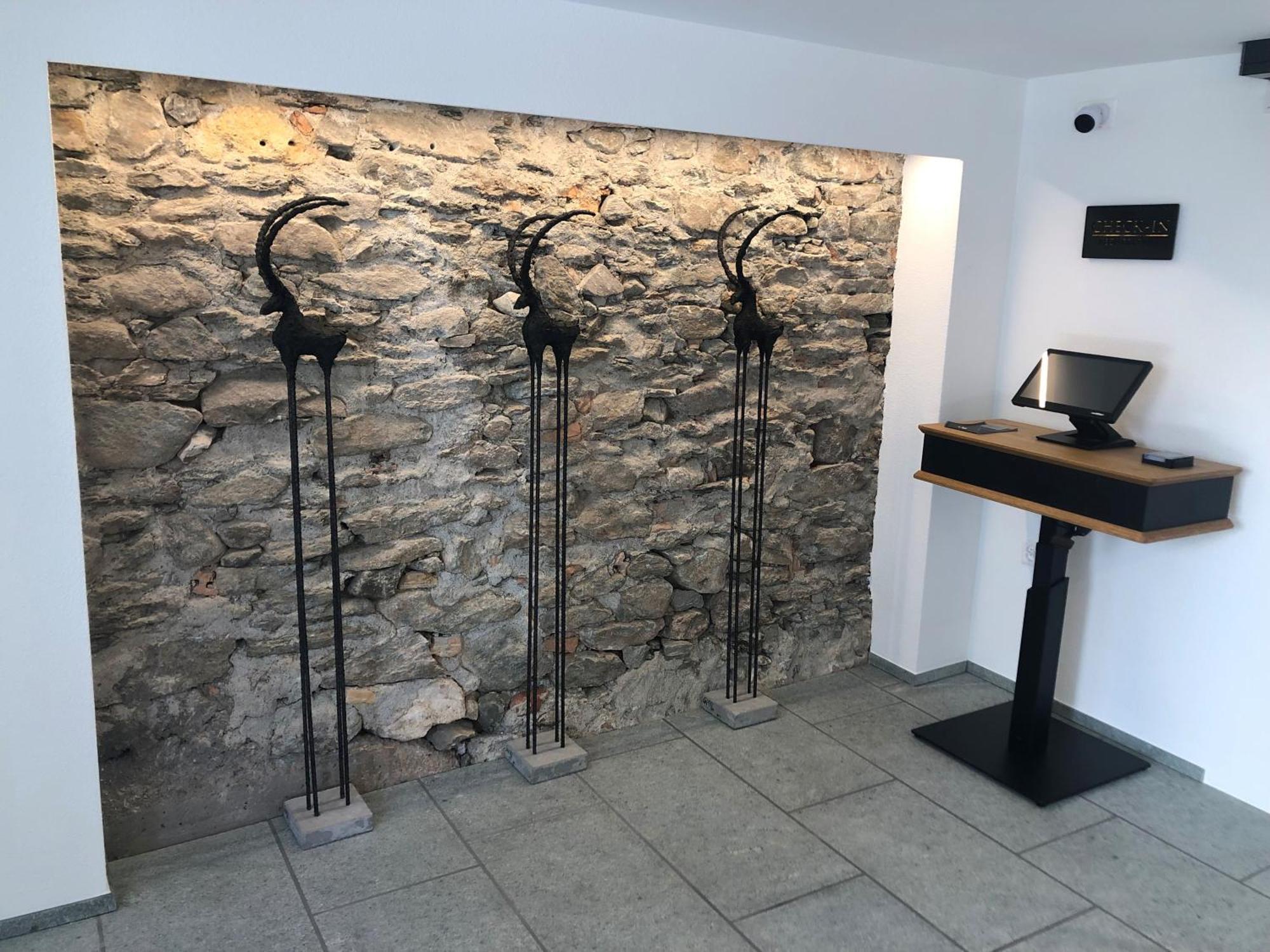 Appart Hotel Pitschonia Self Check-In Andeer Eksteriør billede