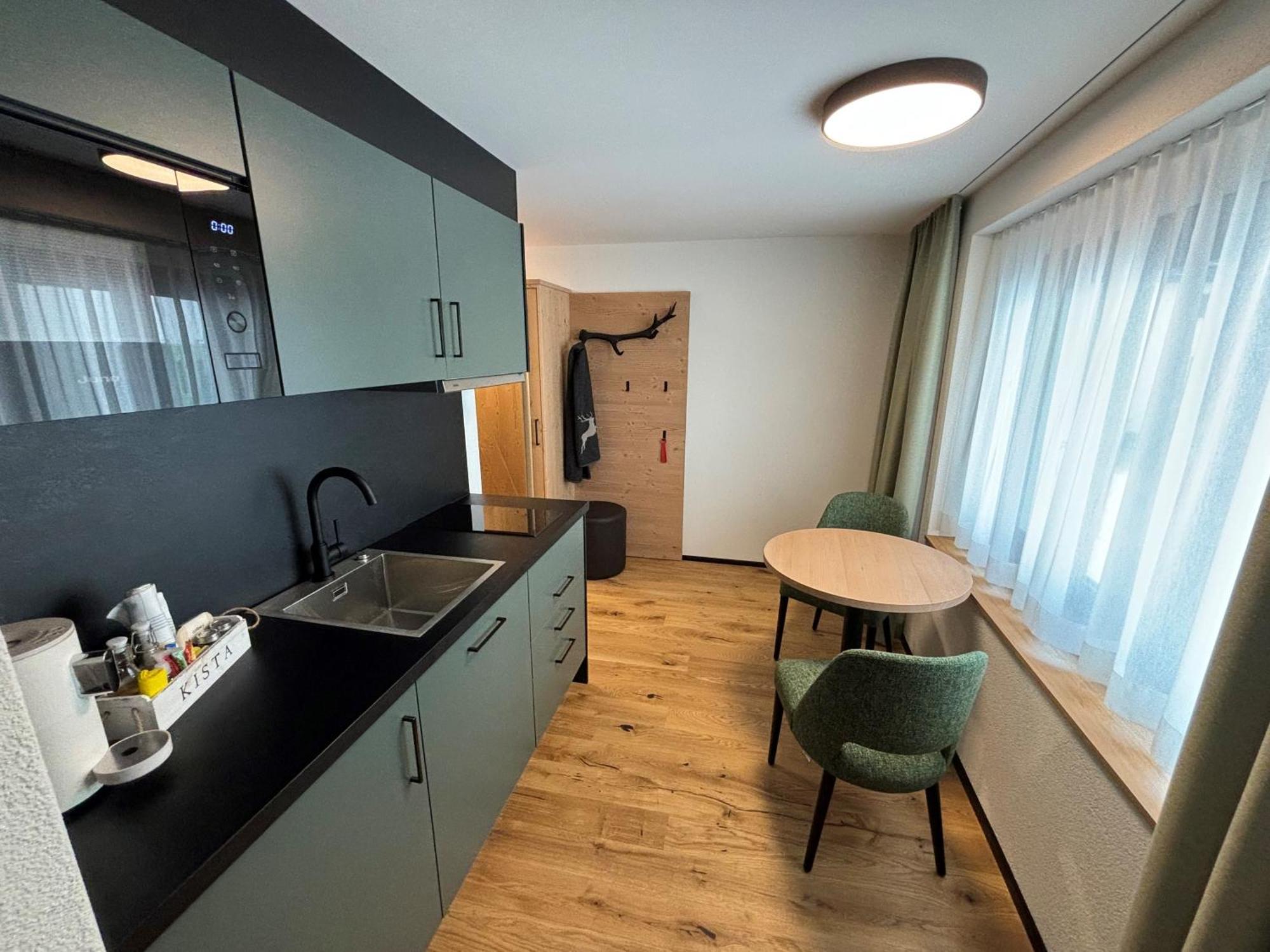 Appart Hotel Pitschonia Self Check-In Andeer Eksteriør billede